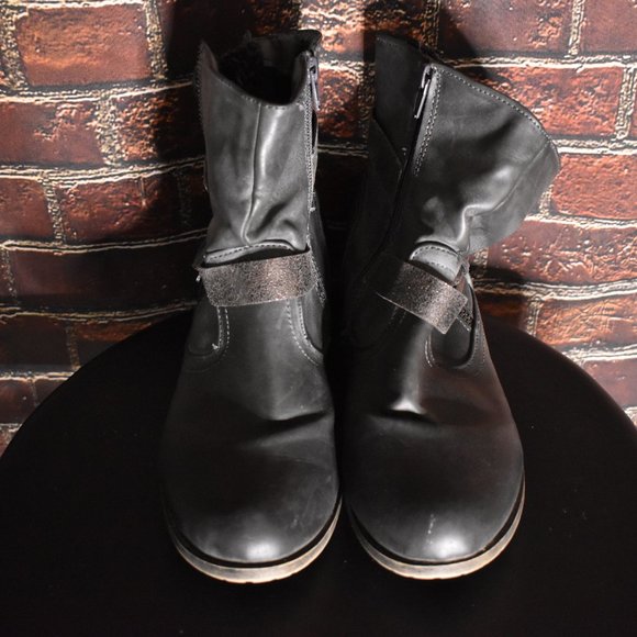 SO Dark Gray Short Boot - Picture 3 of 7